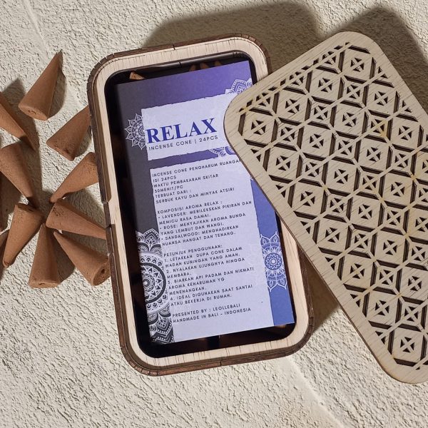 Natural Room Fragrance - Relax Aromatherapy Incense Cones (24 pcs) - Wooden Box Gift Set