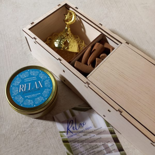 Aromatherapy Room Fragrance – Relax Cone 30pcs & Scented Candle – Wooden Box Gift Set