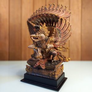 Garuda Bali Carved Statue – Symbol of Devotion and Courage