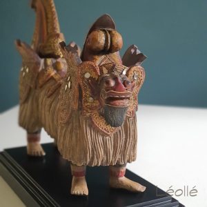 Balinese Barong Wooden Display Statue – Large Feng Shui Protector with Mirror Inlay (Height 49.5 cm)