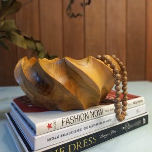 Handcrafted Teak Wood Jewelry Dish – Decorative Storage Tray (Ø17 cm)