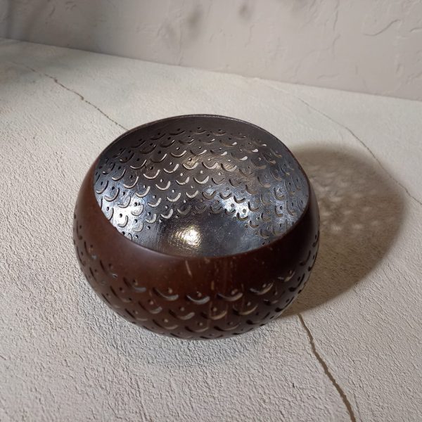 Coconut Shell Candle Holder with Gold or Silver Foil – Handmade Table Decor