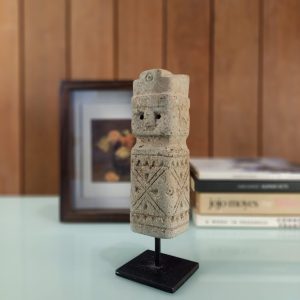Ethnic Sumba Stone Statue – Decorative Accent for Living Room & Reading Nook