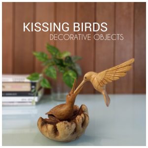 Mother Bird Feeding Chick Wood Sculpture – Symbol of Love and Nurture for Home Decor